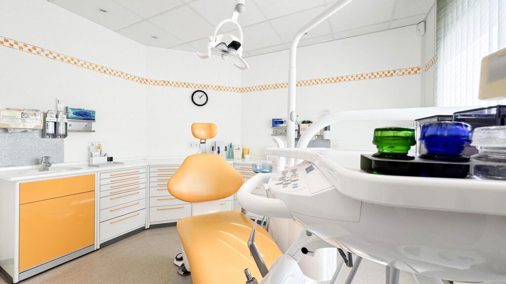 Zahnarztpraxis in Groß-Gerau: Behandlungszimmer